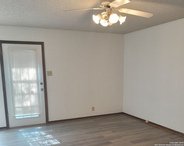 4202 W Shadow Oak Woods, San Antonio, TX 78249