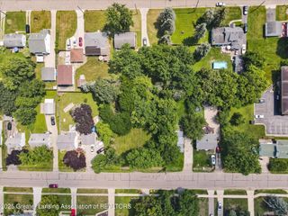607 S Dibble Boulevard, Lansing, MI 48917
