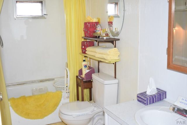 211 S Jackson Ave, Walsenburg, CO 81089