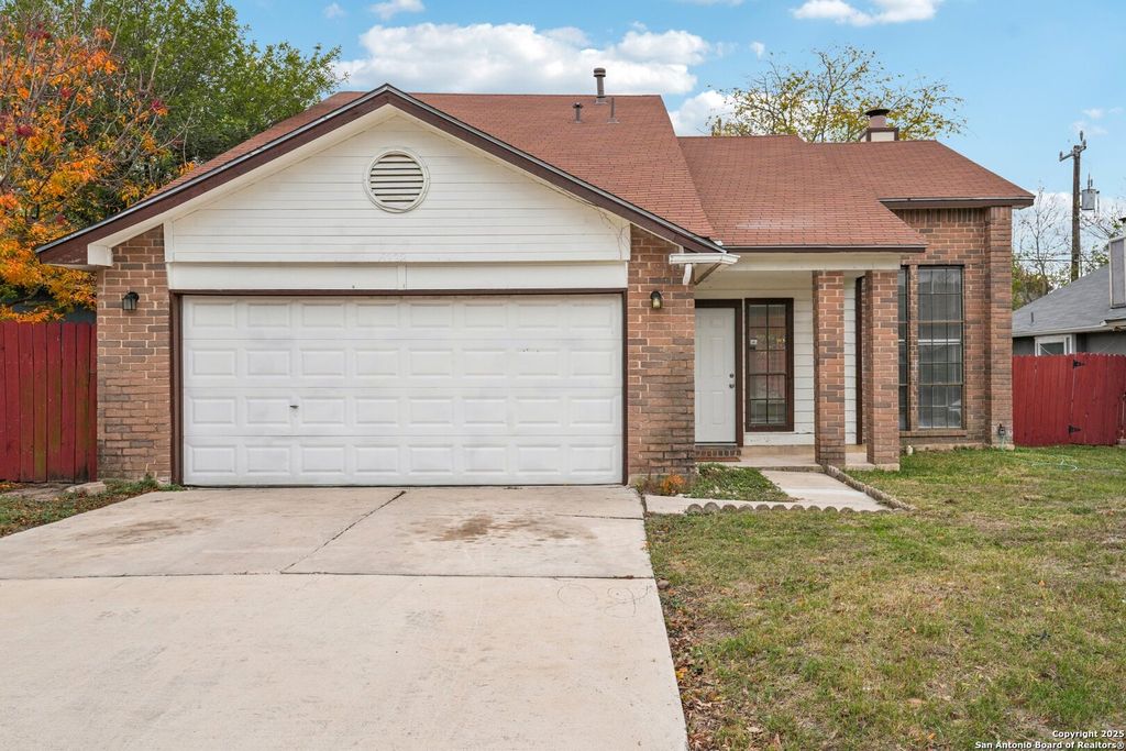6222 Candleview Ct, San Antonio, TX 78244