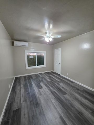 5748 Nina Way, Sacramento, CA 95824