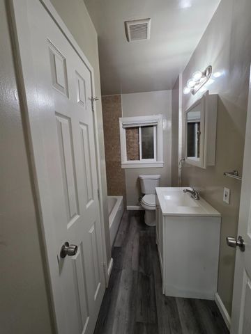 5748 Nina Way, Sacramento, CA 95824