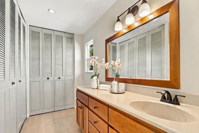 7075 Brooktree Way, San Jose, CA 95120