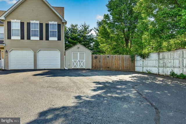 197 W 8TH ST, Pennsburg, PA 18073