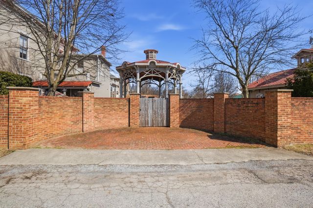 321 E East Street, Washington Court House, OH 43160