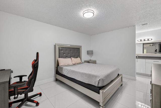 2515 Carambola Circle N 1810, Coconut Creek, FL 33066