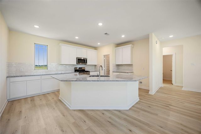 6710 Pelican Lane, Beasley, TX 77417