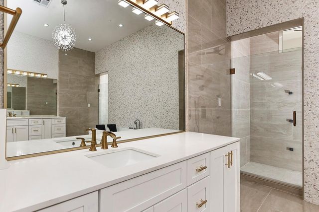 1031 Hunters Creek Way, Hockley, TX 77447