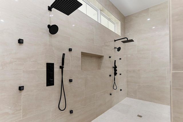 1031 Hunters Creek Way, Hockley, TX 77447