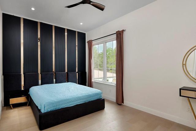 1031 Hunters Creek Way, Hockley, TX 77447