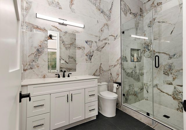 1031 Hunters Creek Way, Hockley, TX 77447