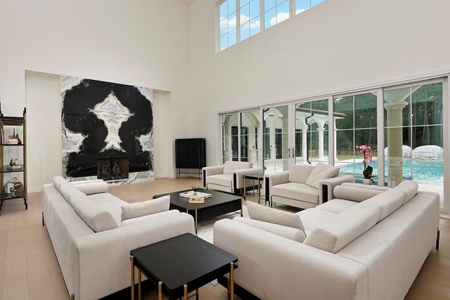 1031 Hunters Creek Way, Hockley, TX 77447