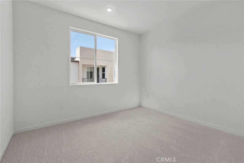 Image 12 of property listing at 3679 W S. Eichler Paseo 11, Ontario, CA 91761