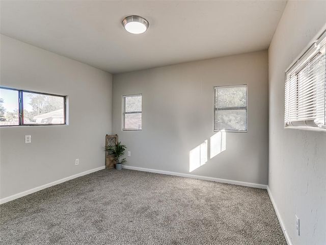 321 N Mckinley Avenue, Shawnee, OK 74801
