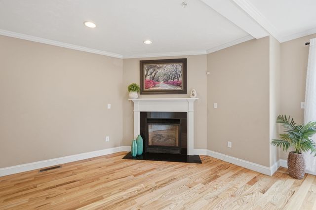 74 West St 13, Attleboro, MA 02703