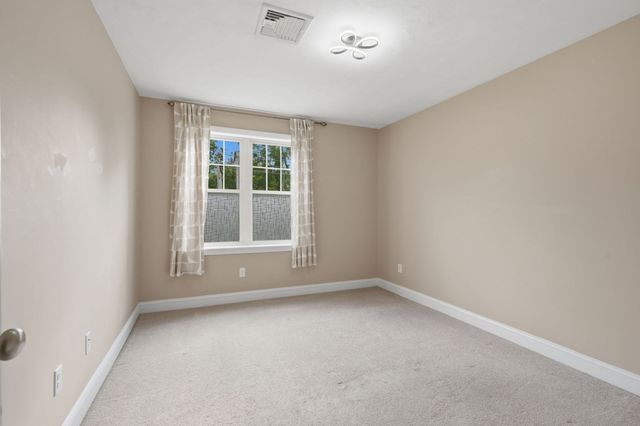 74 West St 13, Attleboro, MA 02703