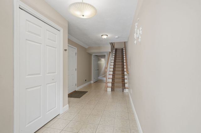 74 West St 13, Attleboro, MA 02703