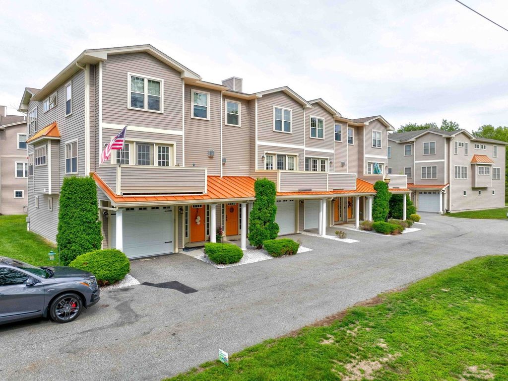 74 West St 13, Attleboro, MA 02703