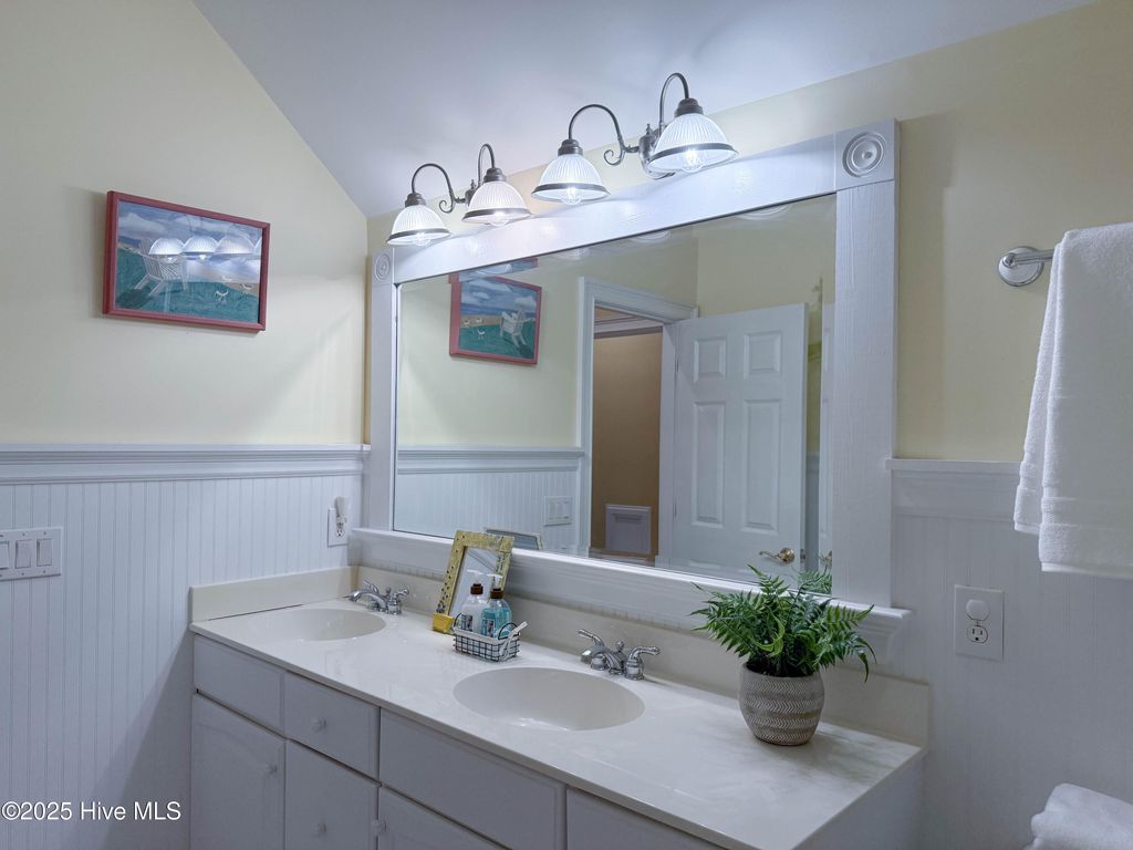 Image 71 of property listing at 3201 Rensler Court, Wilmington, NC 28409