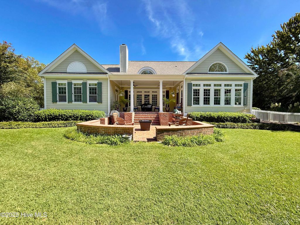 Image 93 of property listing at 3201 Rensler Court, Wilmington, NC 28409