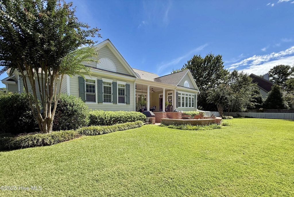 Image 95 of property listing at 3201 Rensler Court, Wilmington, NC 28409