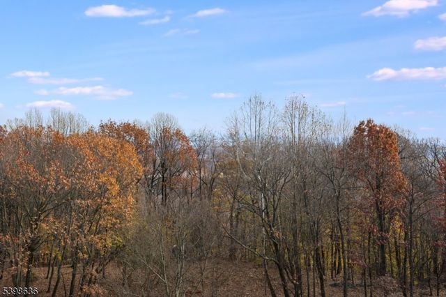 2 Claridge Dr 7NE, Verona Twp., NJ 07044