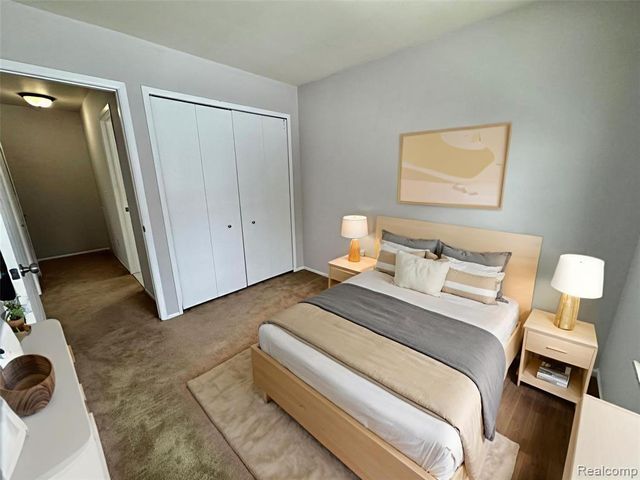 41070 Southwind Drive, Canton, MI 48188