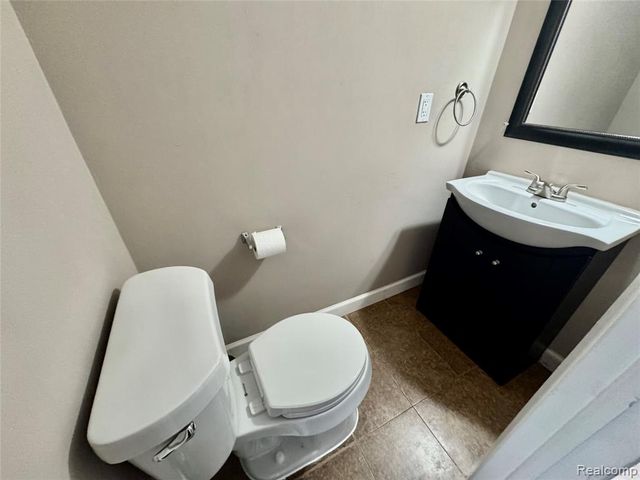 41070 Southwind Drive, Canton, MI 48188