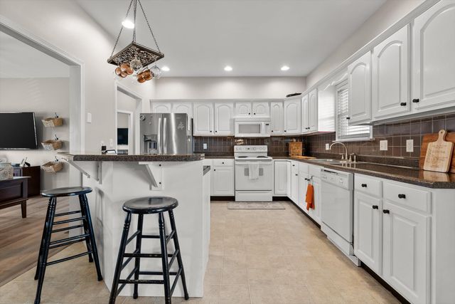 621 S 5th Avenue, Chatsworth, GA 30705