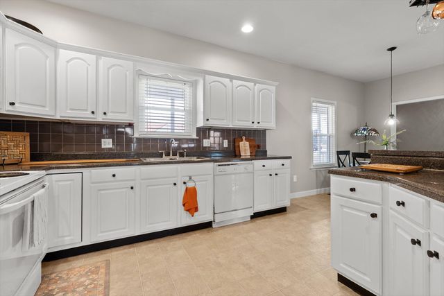 621 S 5th Avenue, Chatsworth, GA 30705