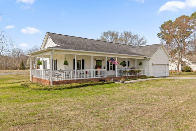 621 S 5th Avenue, Chatsworth, GA 30705