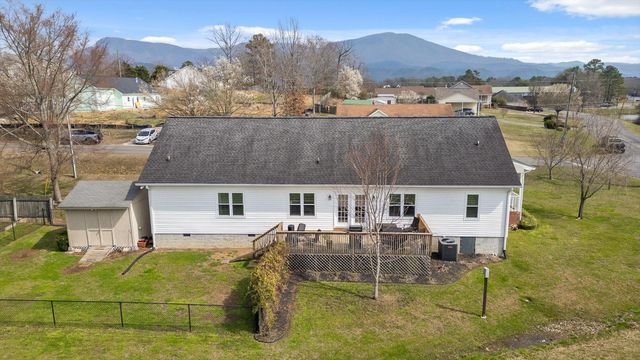 621 S 5th Avenue, Chatsworth, GA 30705