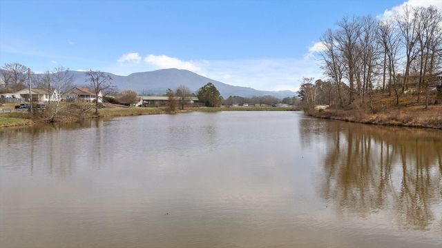 621 S 5th Avenue, Chatsworth, GA 30705