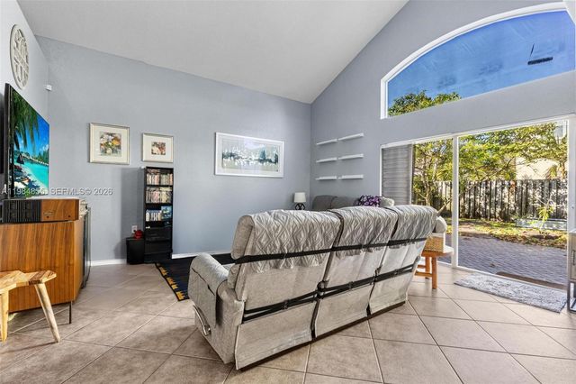 23844 SW 107th Pl, Homestead, FL 33032