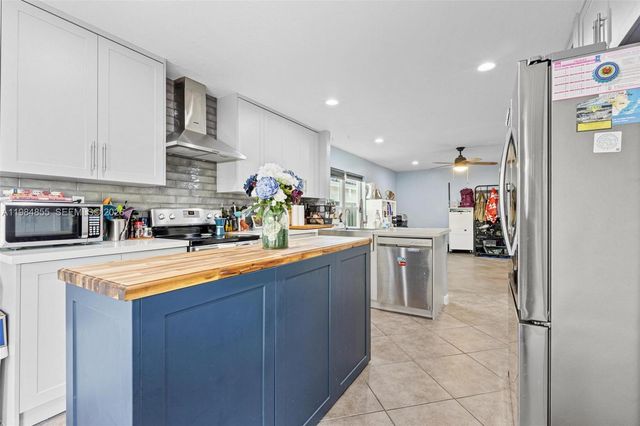 23844 SW 107th Pl, Homestead, FL 33032