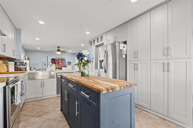 23844 SW 107th Pl, Homestead, FL 33032