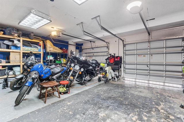 23844 SW 107th Pl, Homestead, FL 33032