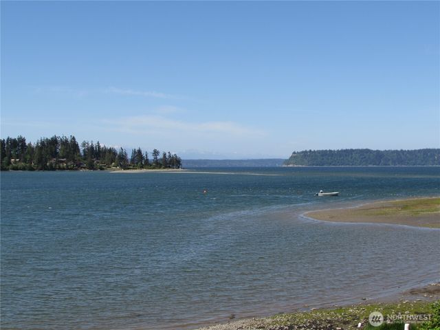 6728 Totem Beach Loop Road, Tulalip, WA 98271