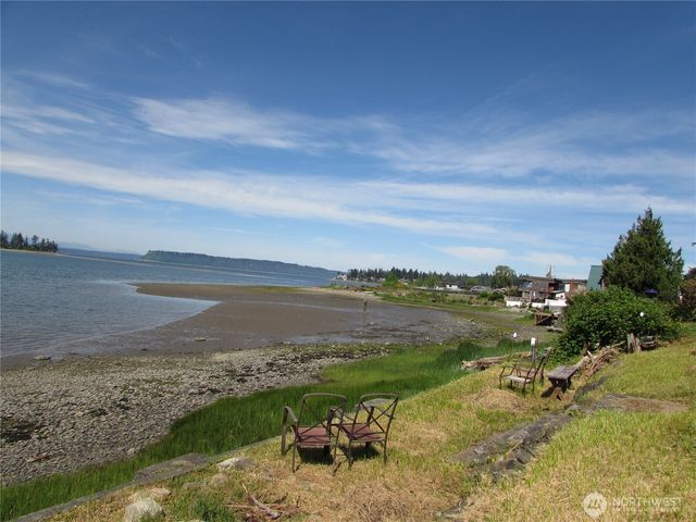6728 Totem Beach Loop Road, Tulalip, WA 98271