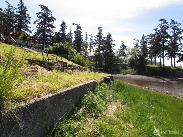 6728 Totem Beach Loop Road, Tulalip, WA 98271
