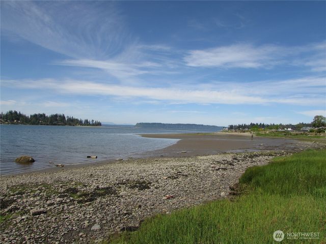 6728 Totem Beach Loop Road, Tulalip, WA 98271