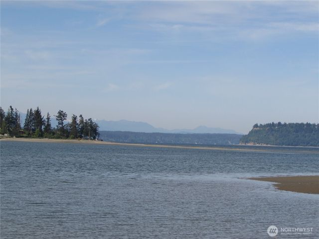 6728 Totem Beach Loop Road, Tulalip, WA 98271