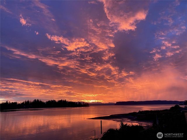 6728 Totem Beach Loop Road, Tulalip, WA 98271