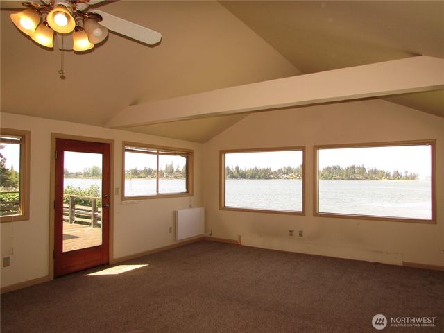 6728 Totem Beach Loop Road, Tulalip, WA 98271