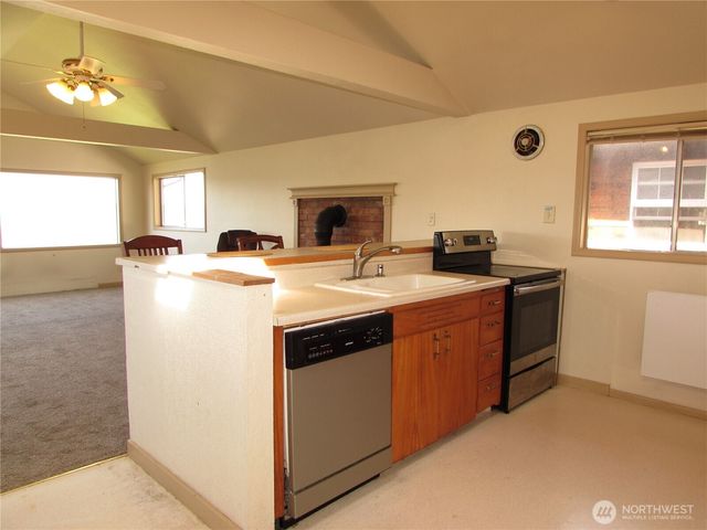 6728 Totem Beach Loop Road, Tulalip, WA 98271