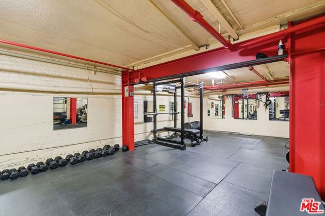 4125 S Figueroa Street 403, Los Angeles, CA 90037