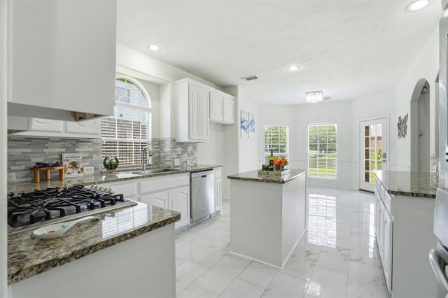 10926 Wynfield Springs Dr, Richmond, TX 77406