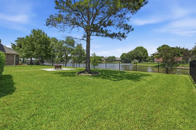 10926 Wynfield Springs Dr, Richmond, TX 77406