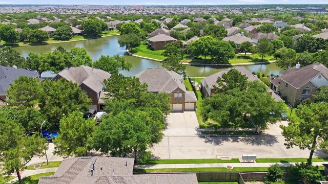 10926 Wynfield Springs Dr, Richmond, TX 77406