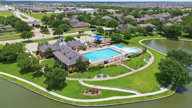 10926 Wynfield Springs Dr, Richmond, TX 77406